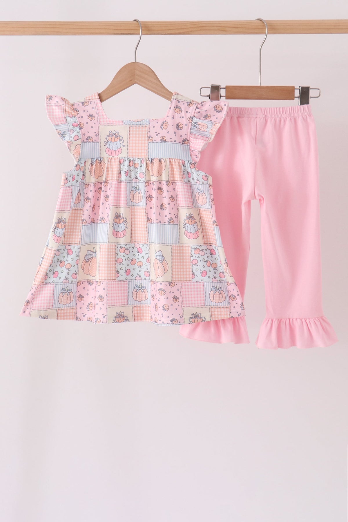 Pink pumpkin ruffle pants set