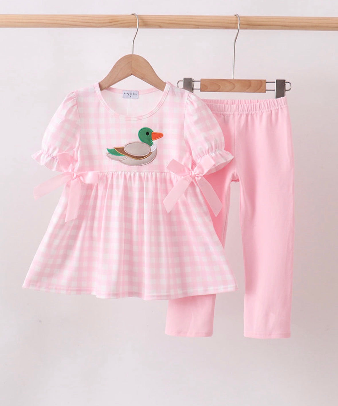 pink mallard applique pant set