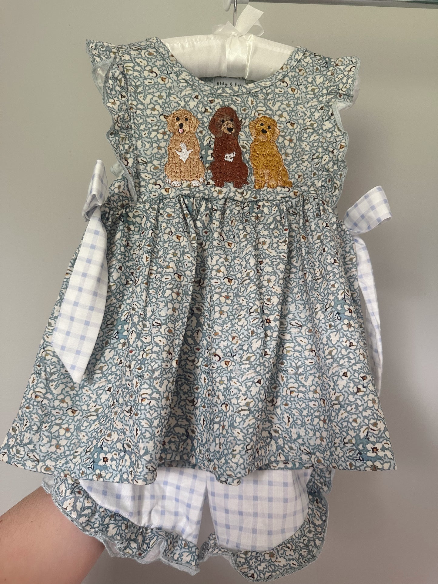 girls golden pups trio short set