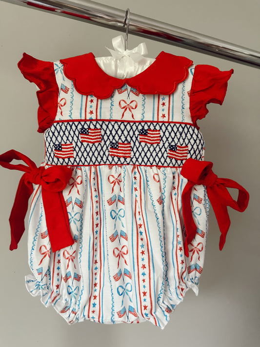 Girls handsmocked patriotic bubble