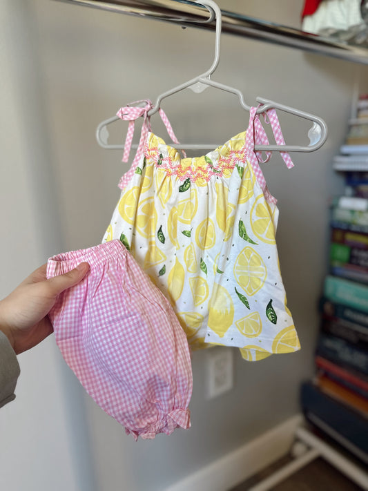 Girls smocked lemon bloomer set