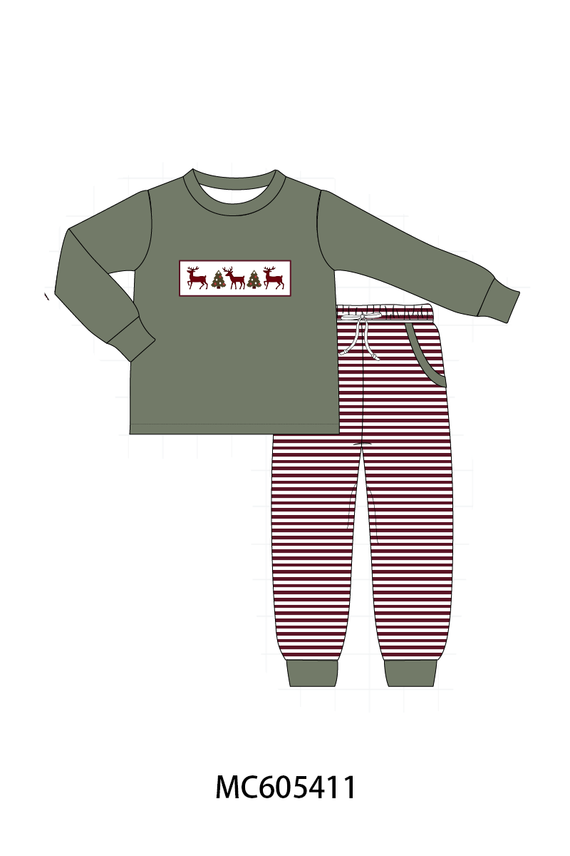 PO93 Maroon tree reindeer embroidery collection  - closing 6/8 - ETA November